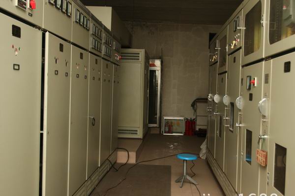 彭市镇防尘开关柜 性能稳定低压抽屉式配电柜-电